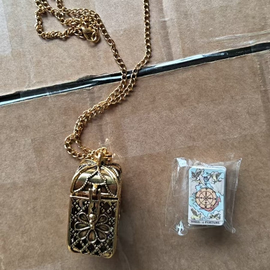 Le Tarot Secret — Collier Médaillon Mini Tarot