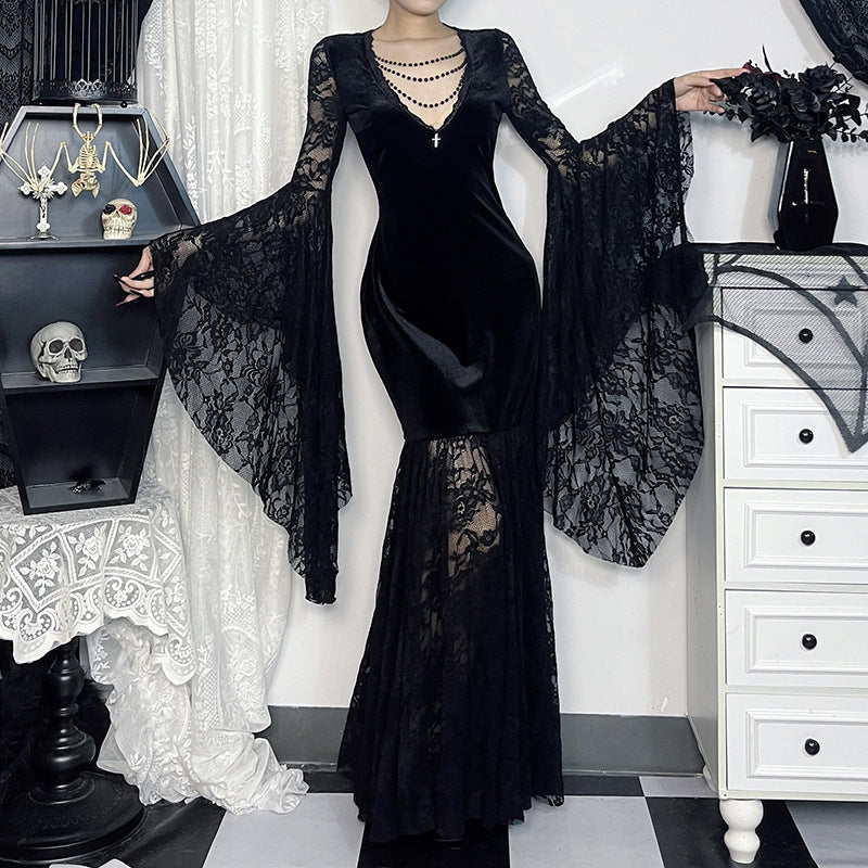 Robe Vampire en Velours Noir & Dentelle – Manches Chauve-Souris
