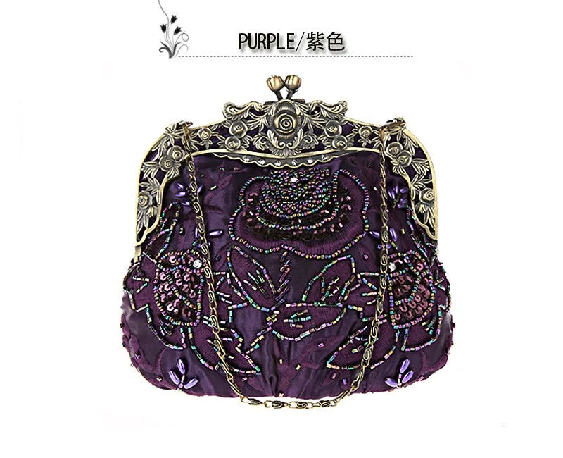 Minaudière Les Roses de Minuit – Broderies, Perles & Fermoir Baroque