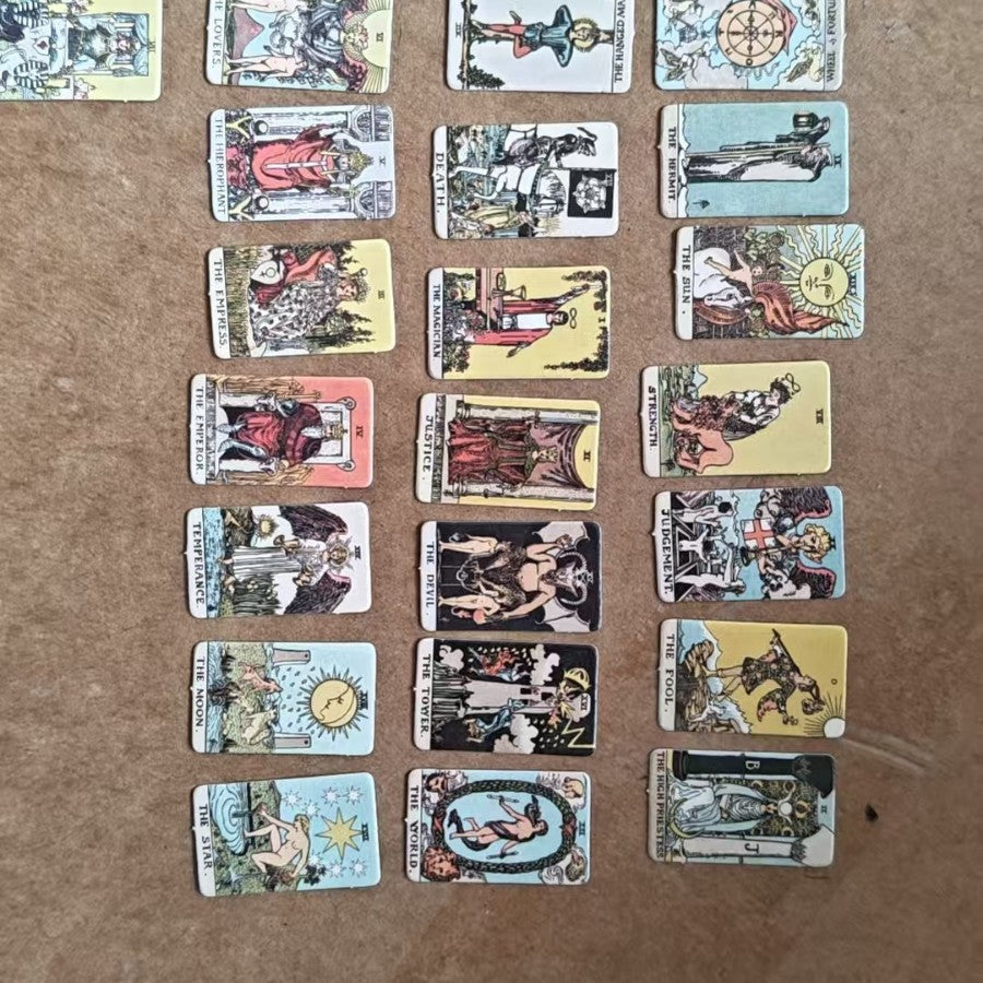 Le Tarot Secret — Collier Médaillon Mini Tarot
