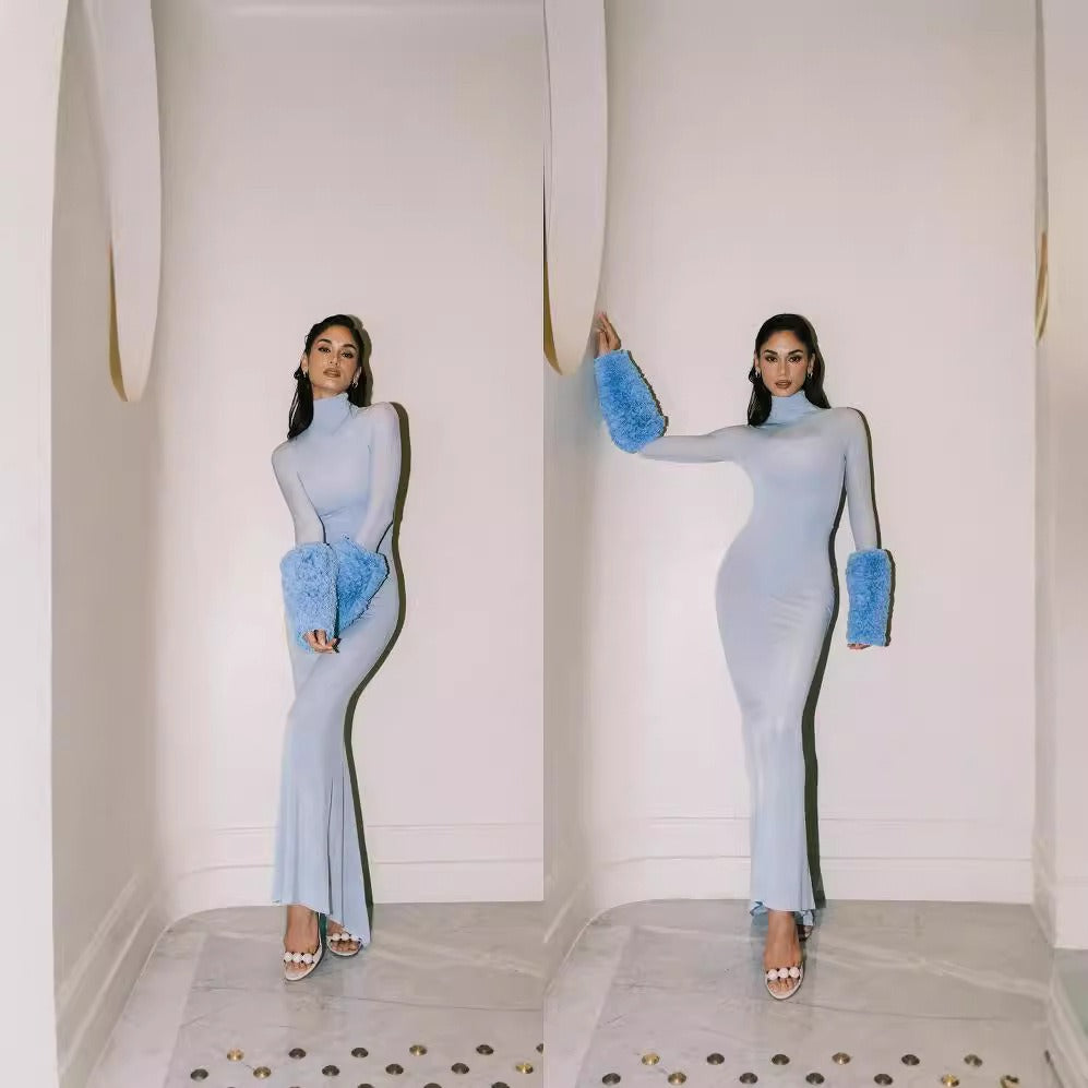Robe Longue Bleu Glacé à Plumes – Reine des Ombres