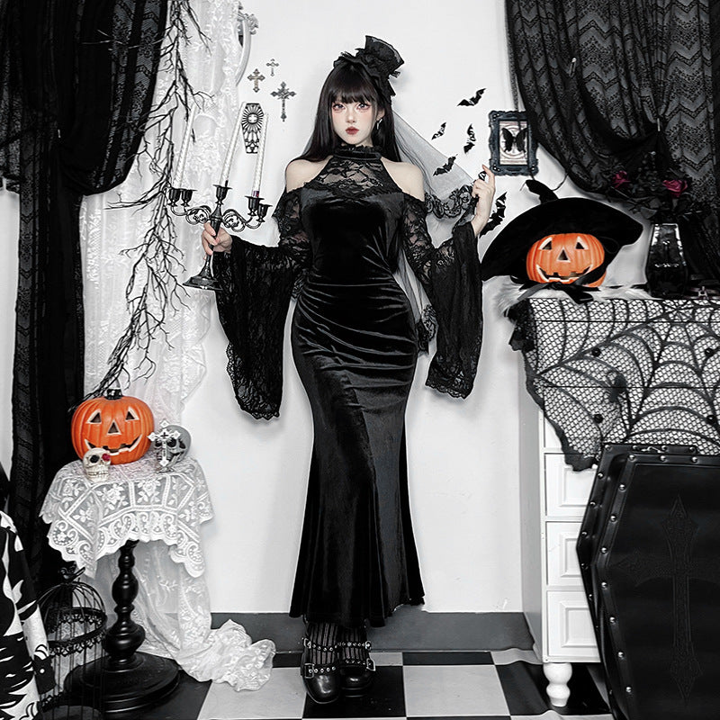 Robe Nocturne – Dentelle Noire & Manches Évasées Gothiques