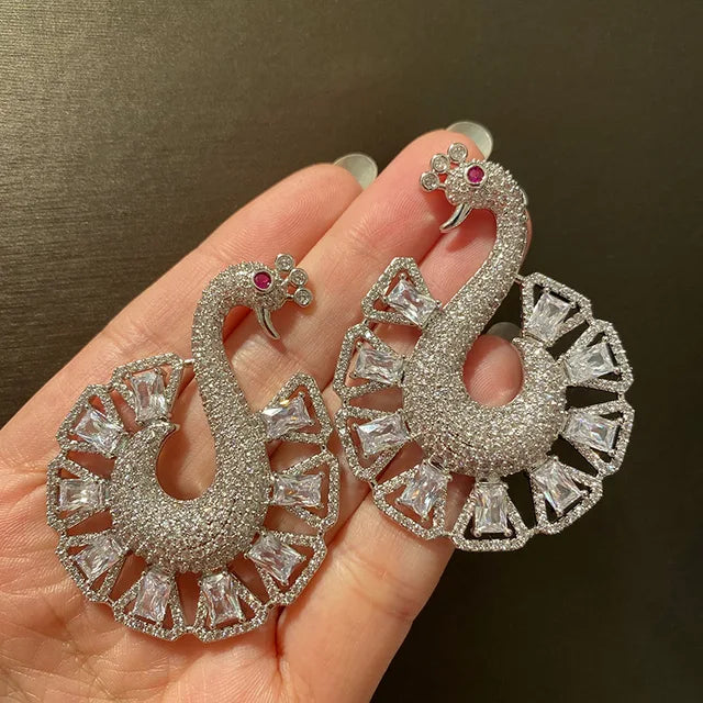 🦚 Boucles d’Oreilles « Paon Baroque – Éclats de Minuit »