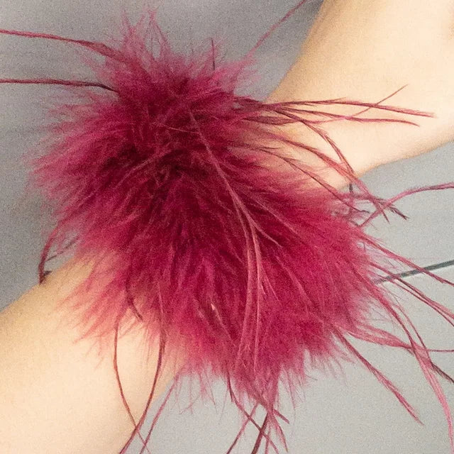 Manchette de Plumes – Nuit de Cabaret