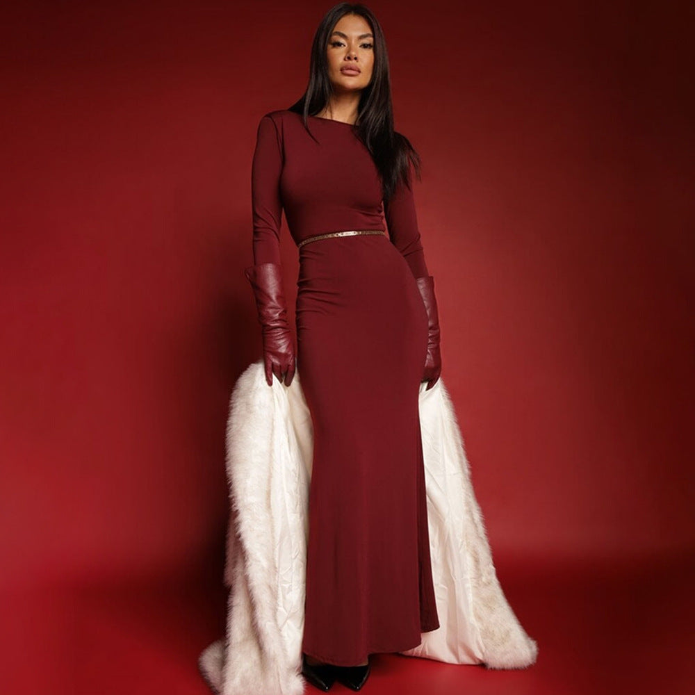 Robe Longue Sorcière – Encolure Lacée & Silhouette Élancée