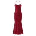 Robe Écarlate de la Nuit – Dentelle Gothique Corsetée