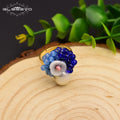💍 Bague Fleur des Abysses – Perle naturelle & éclats bleus