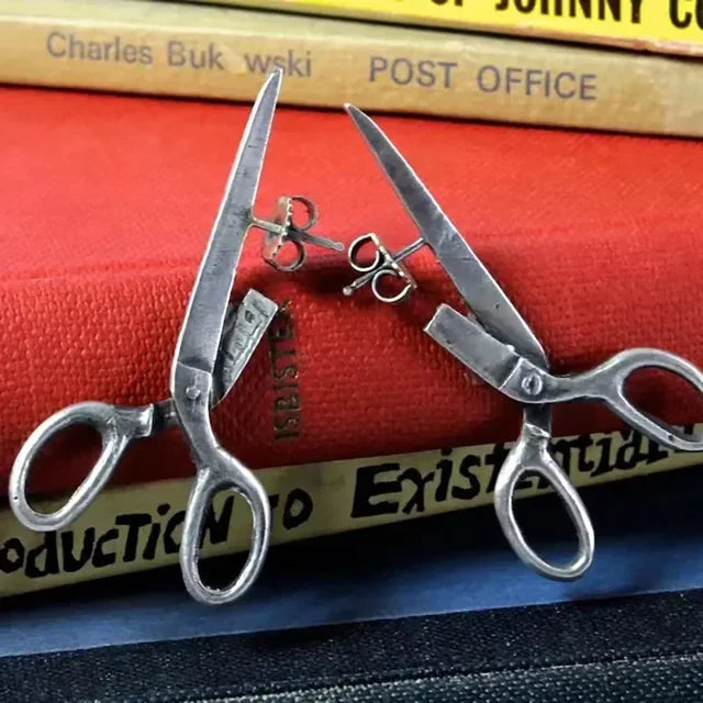 Les Ciseaux de Minuit — Boucles d’Oreilles Gothiques