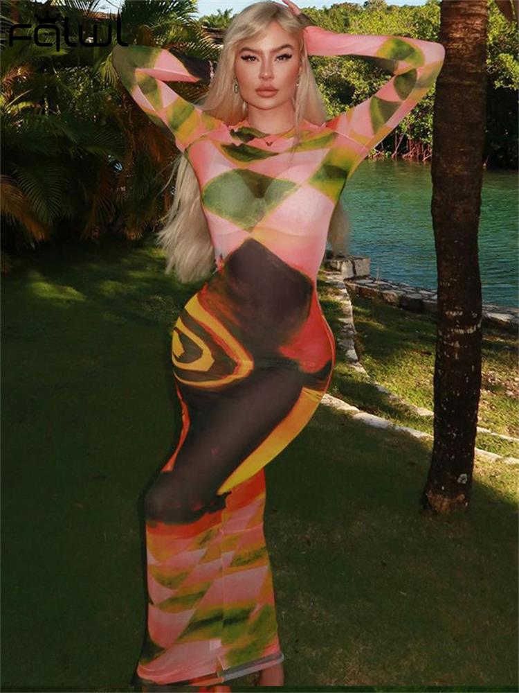 🎪 L’Illusionniste du Chapiteau — Robe Longue Psychédélique