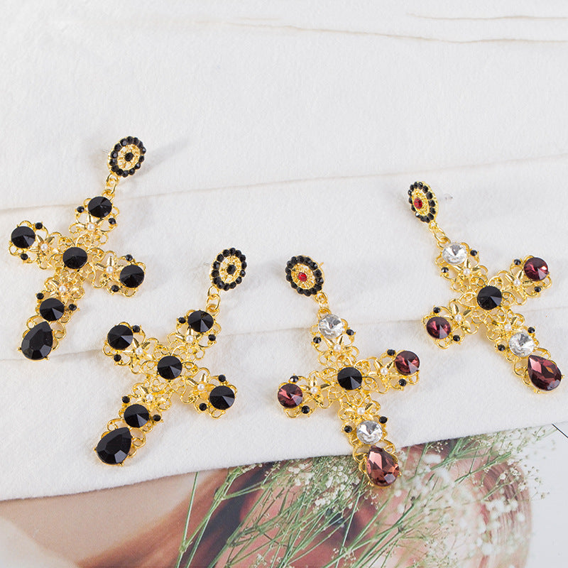 Midnight Crosses — Black & Gold Baroque Earrings