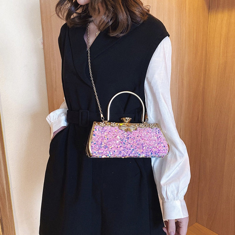 Clutch Baroque à Sequins & Cristaux – Éclat Nocturne