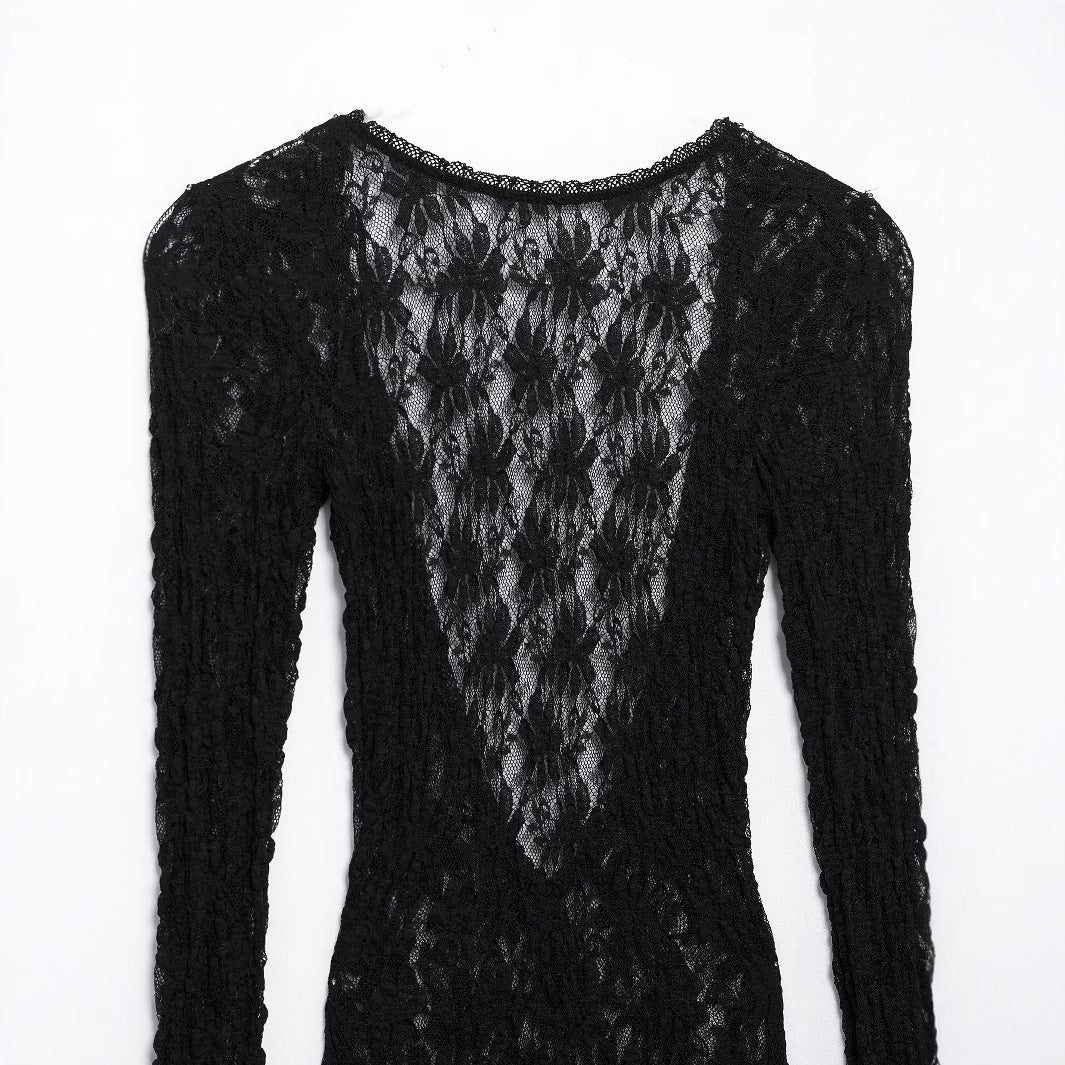 Robe Nocturne en Dentelle Noire – Dos Nu & Élégance Gothique