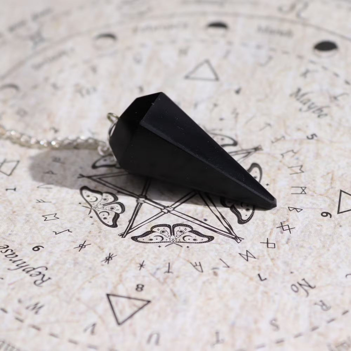 Le Pendule du Succès — Rituel Gypsy Witch🖤🌙