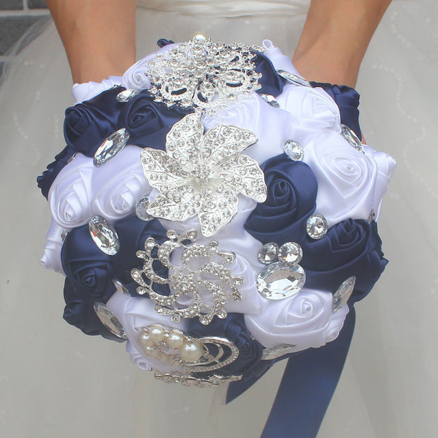Bouquet de Mariée Éternel – Roses, Cristaux & Strass