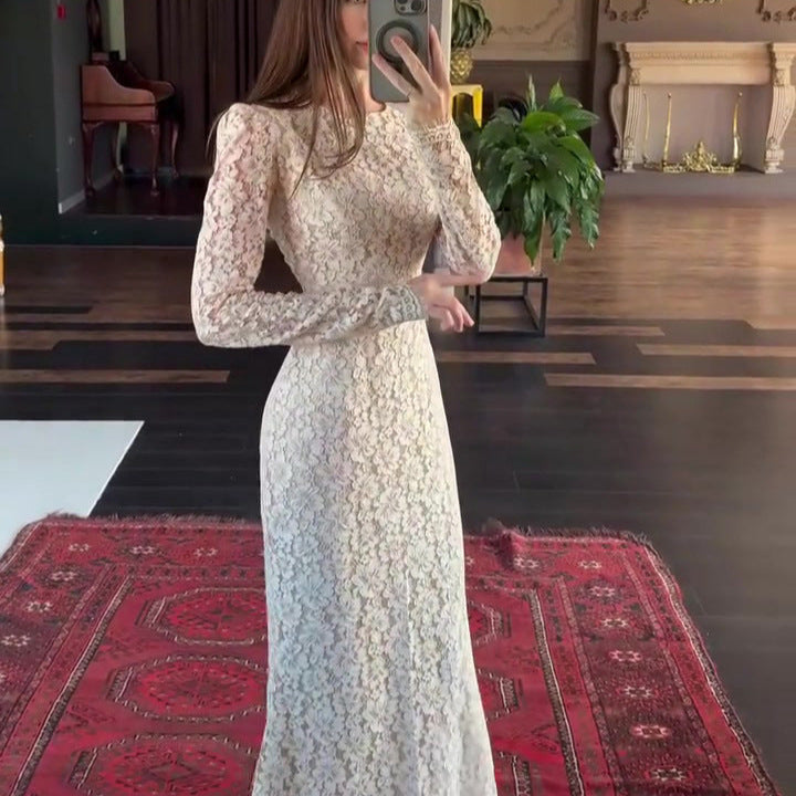 Robe Longue en Dentelle Ivoire – Élégance Gothique Romantique