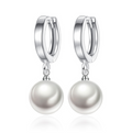 Boucles d’Oreilles Perles Blanches – Plaqué Platine
