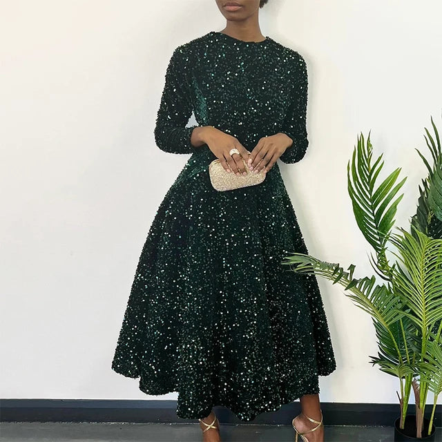 Robe Éclat de Minuit – Velours & Sequins