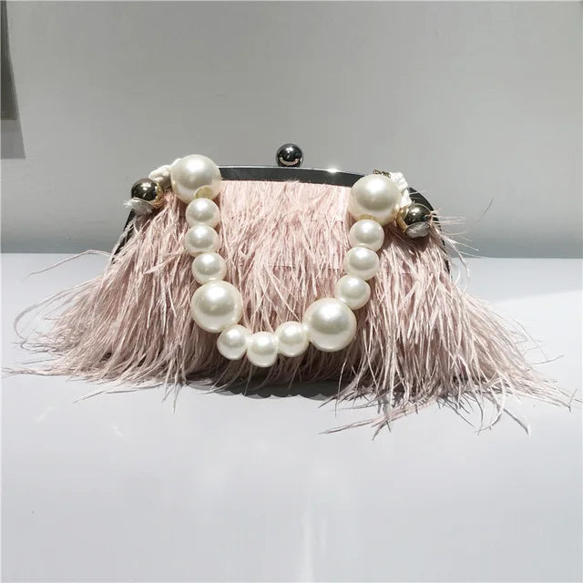 Sac de Soirée Plumes & Perles – Éclat d’Hiver