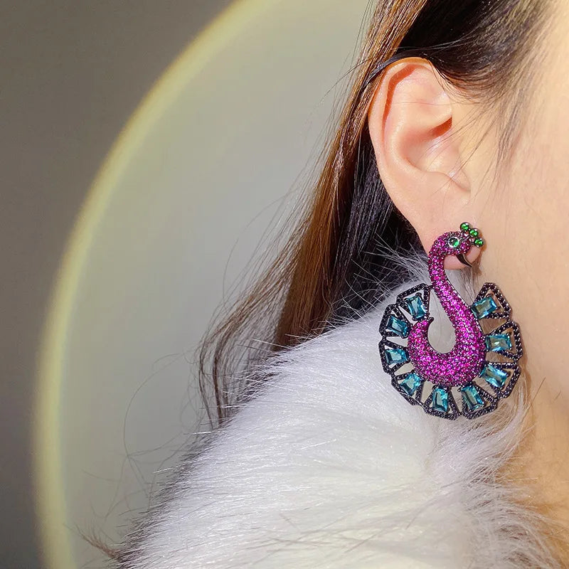 🦚 Boucles d’Oreilles « Paon Baroque – Éclats de Minuit »