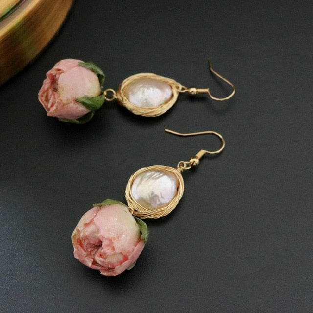 🌹 Les Perles de la Rose Engloutie — Boucles d’Oreilles Baroques