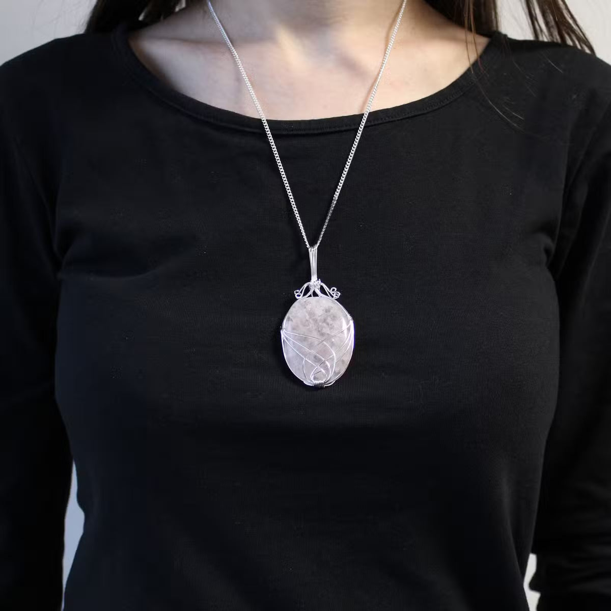 Lueur des Abysses — Pendentif opalescent