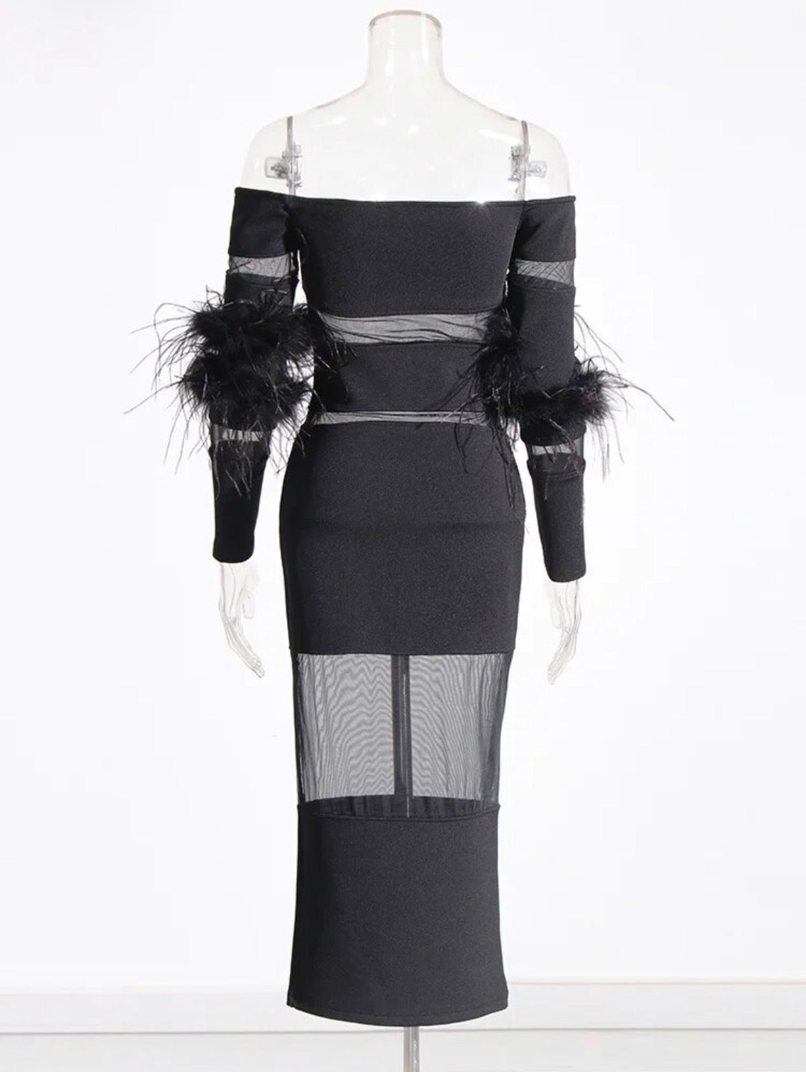 Robe Plumes de Minuit – Boudoir des Ombres