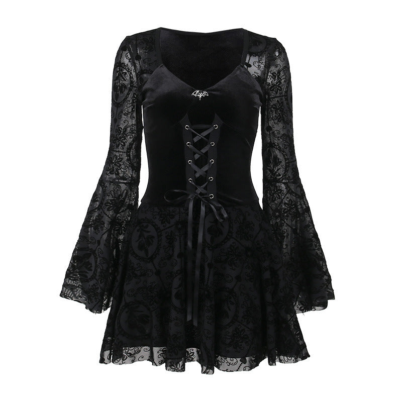 Robe de Salem en Velours Noir & Dentelle – Élégance Victorienne