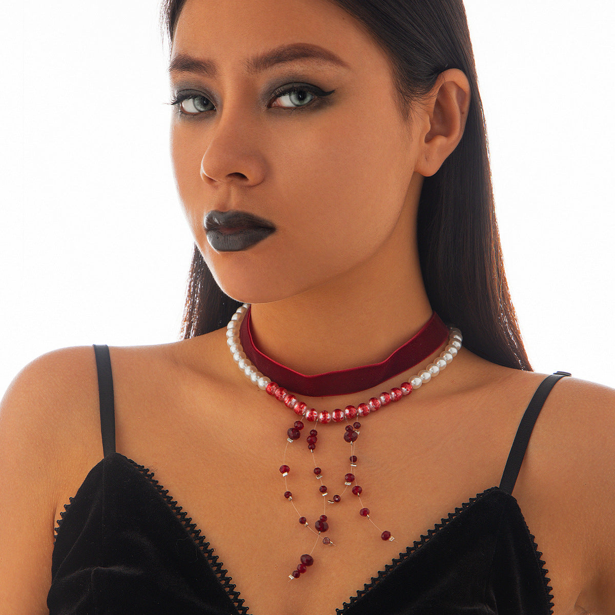 Le Collier de la Comtesse Sanglante