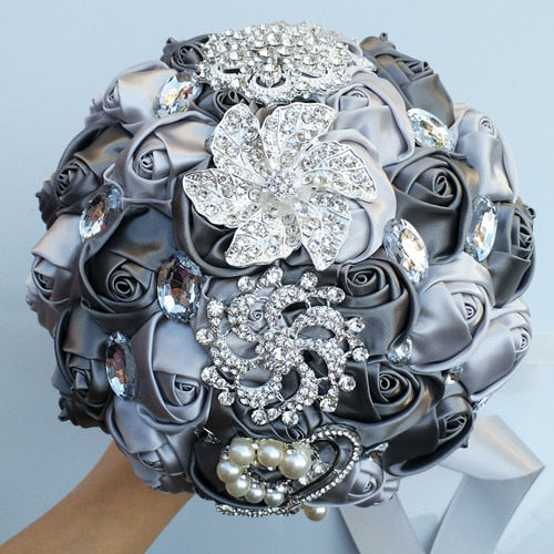 Bouquet de Mariée Éternel – Roses, Cristaux & Strass