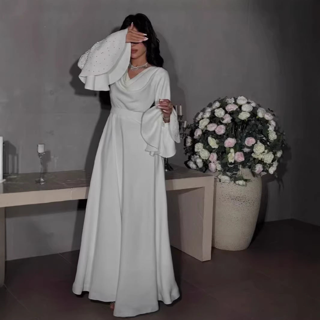 La Dame Blanche – Robe Longue Victorienne Spectrale