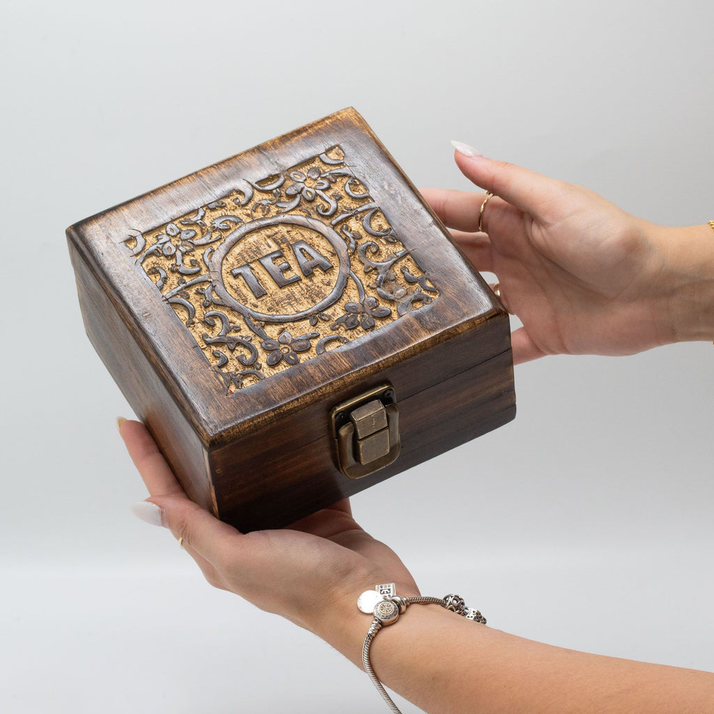 Coffret à Thé en Bois de Manguier Sculpté – 4 Compartiments
