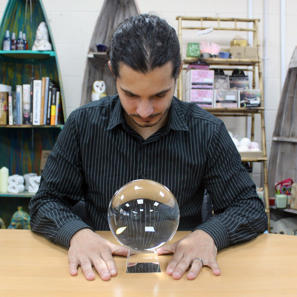🔮 L’Œil de la Voyante – Boule de Cristal 150 mm sur Socle