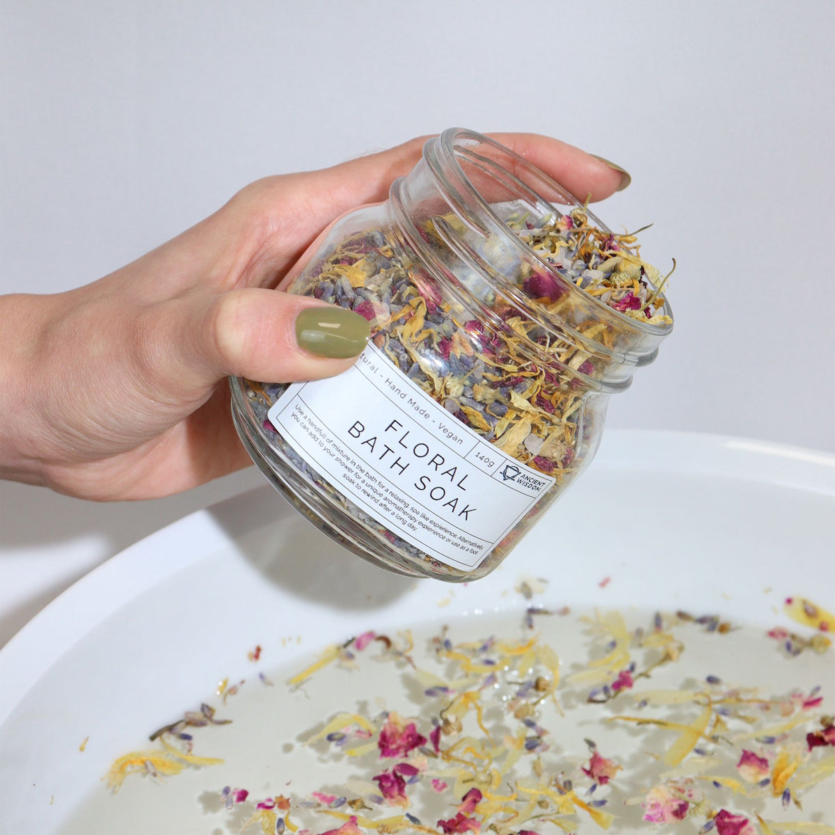 Bain Floral de l’Apothicaire – Rituel Botanique Naturel 140 g 🌸🕯️🪄