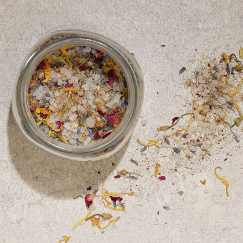 Bain Floral de l’Apothicaire – Rituel Botanique Naturel 140 g 🌸🕯️🪄