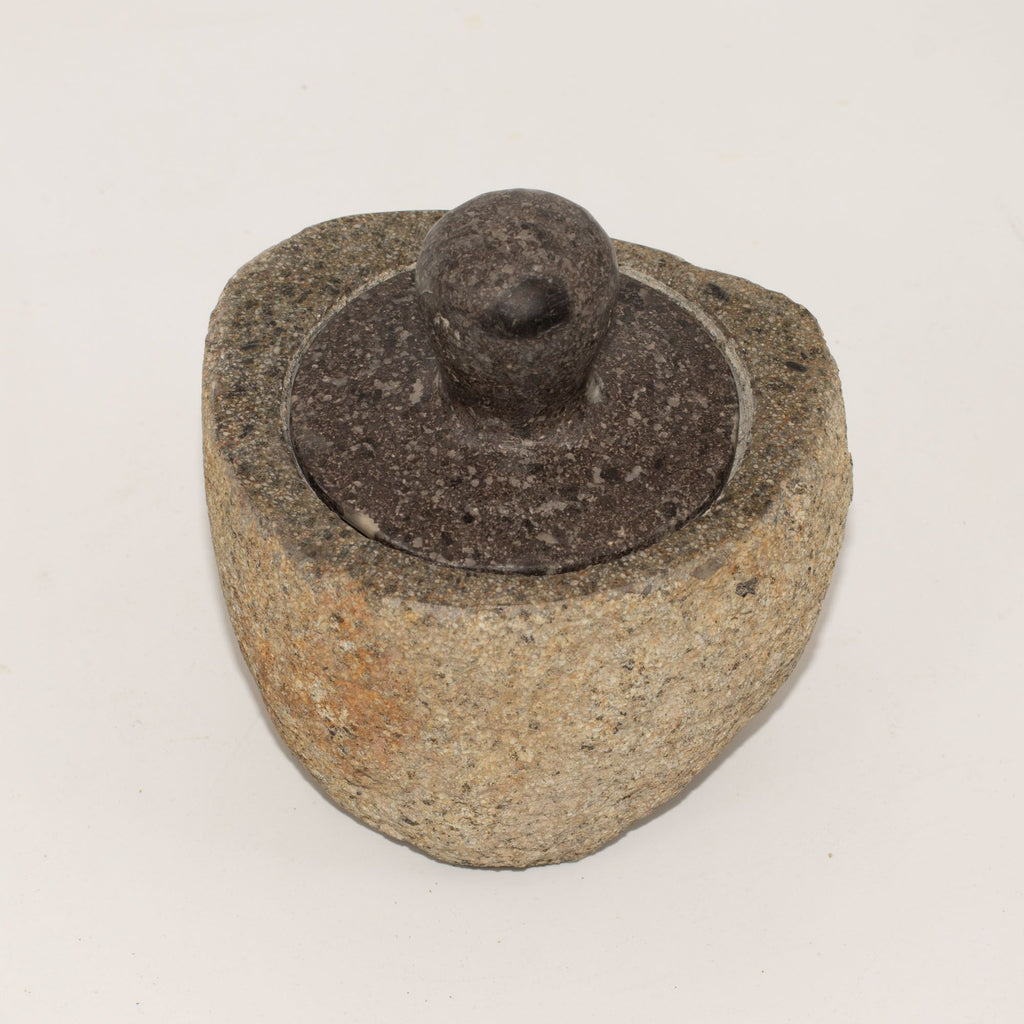 Pot d’Ancrage en Pierre de Rivière – 12 × 8 cm